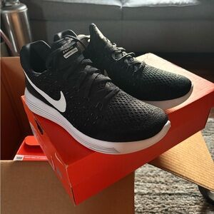 Nike Lunarepic Low Flyknit 2 'Black' 8